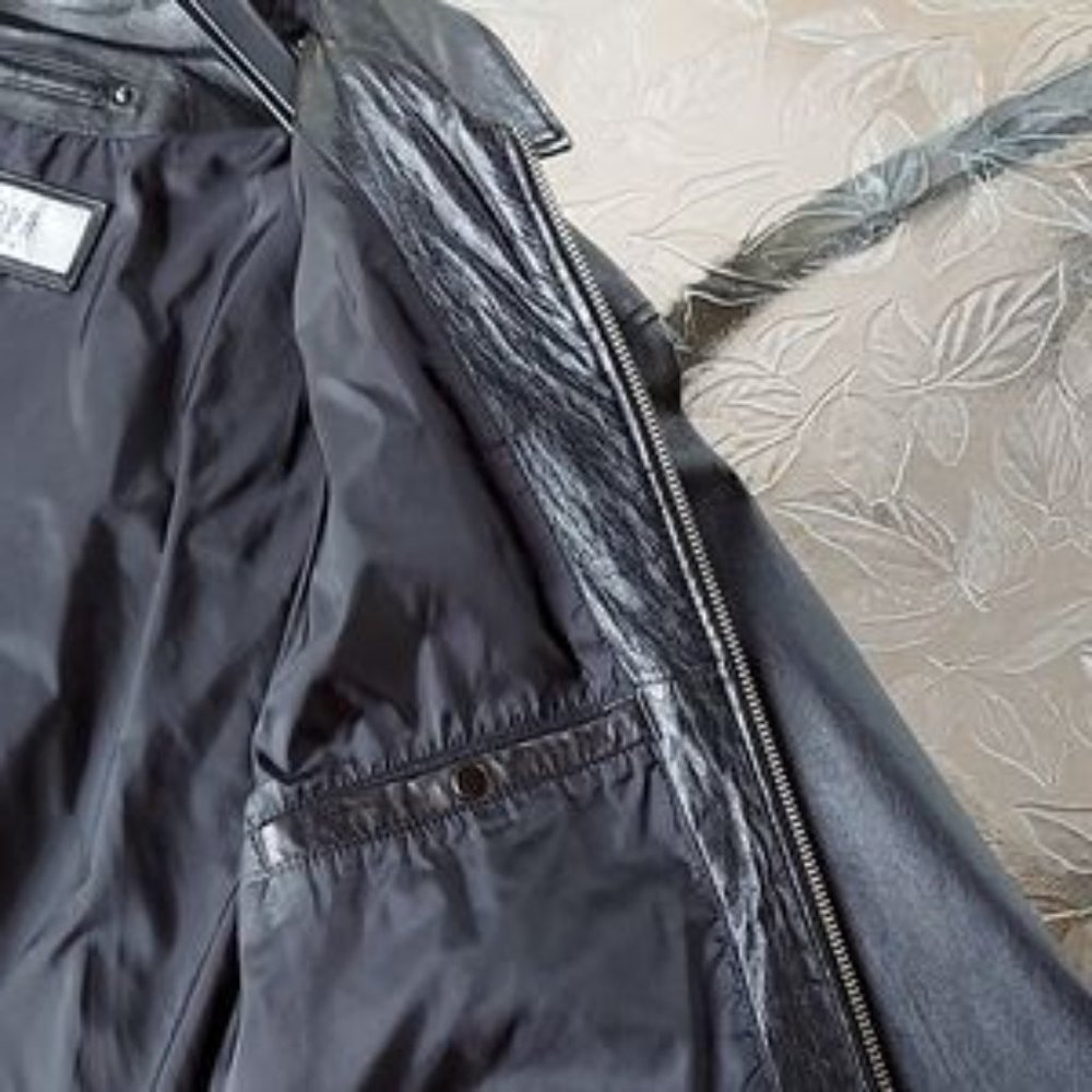 Wilson's leather M Julian jacket. - Picture 6 of 10